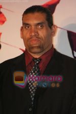 Great Khali at the film Khusti bash in Sun N Sand on May 16th 2008(3)